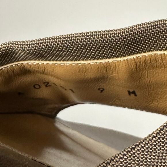 Stuart Weitzman Tan Slip On Wedge Sandals Women's 9 - Picture 8 of 9